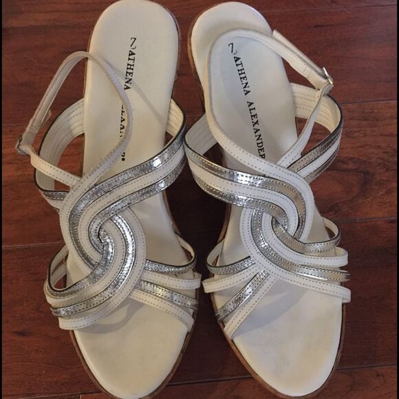 Athena Alexander White Strappy Wedge Sandals Size 7 Silver Detail Ankle Strap - Picture 2 of 4